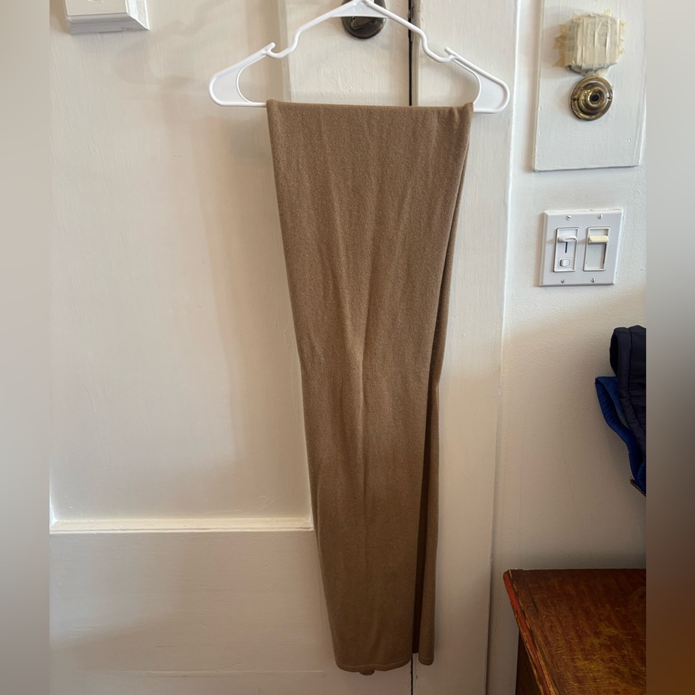 Everlane cashmere scarf, camel color